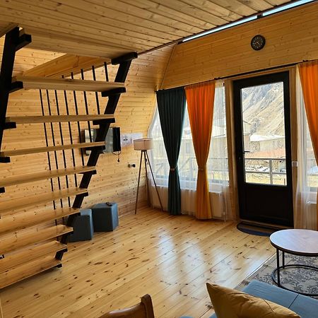 Qusha Cottage Kazbegi Esterno foto