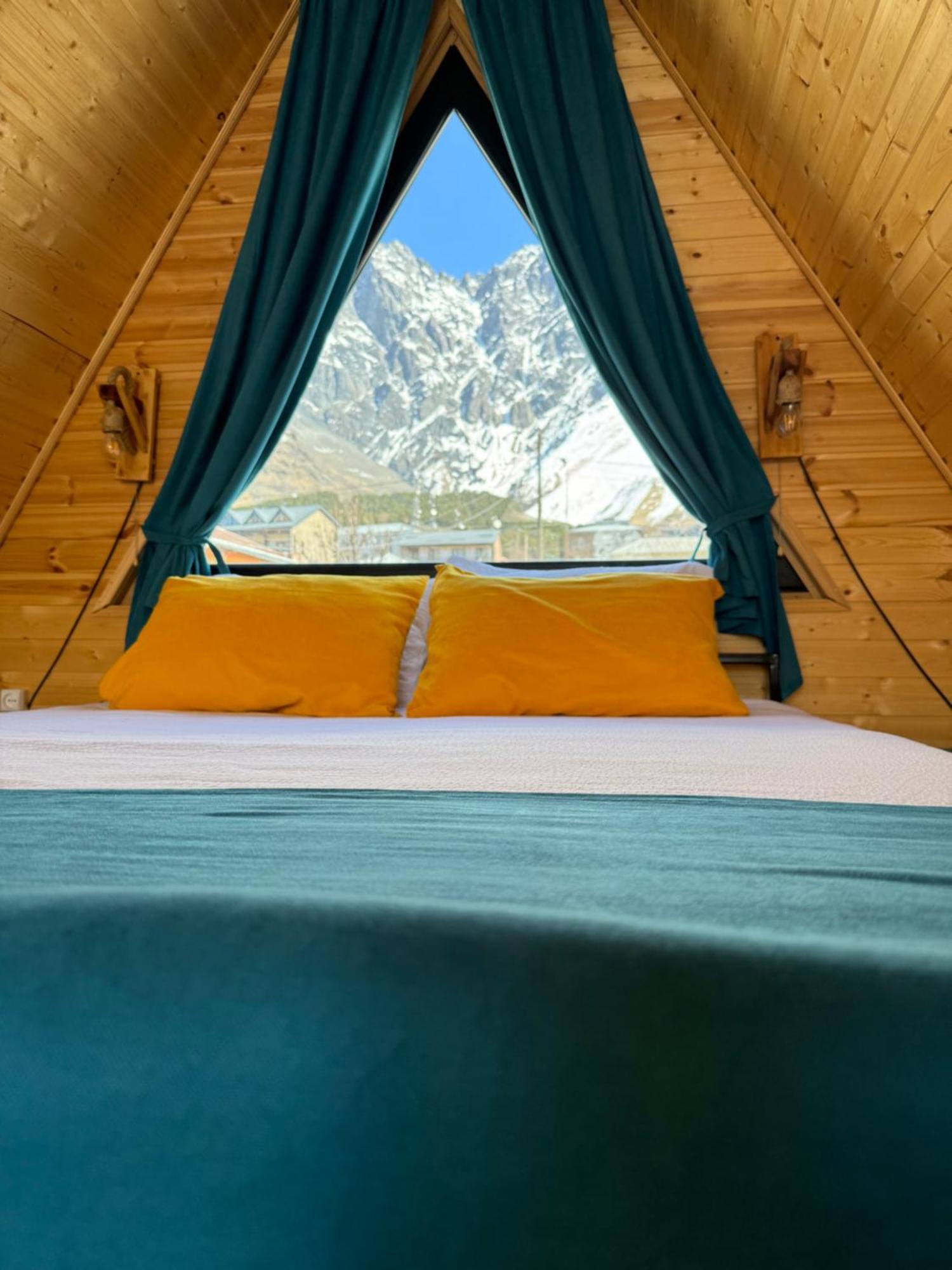 Qusha Cottage Kazbegi Esterno foto