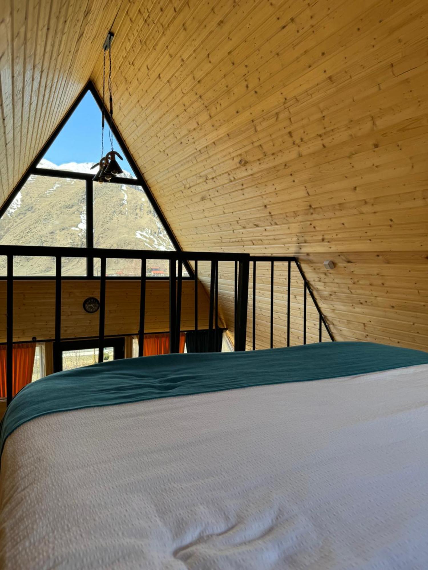 Qusha Cottage Kazbegi Esterno foto
