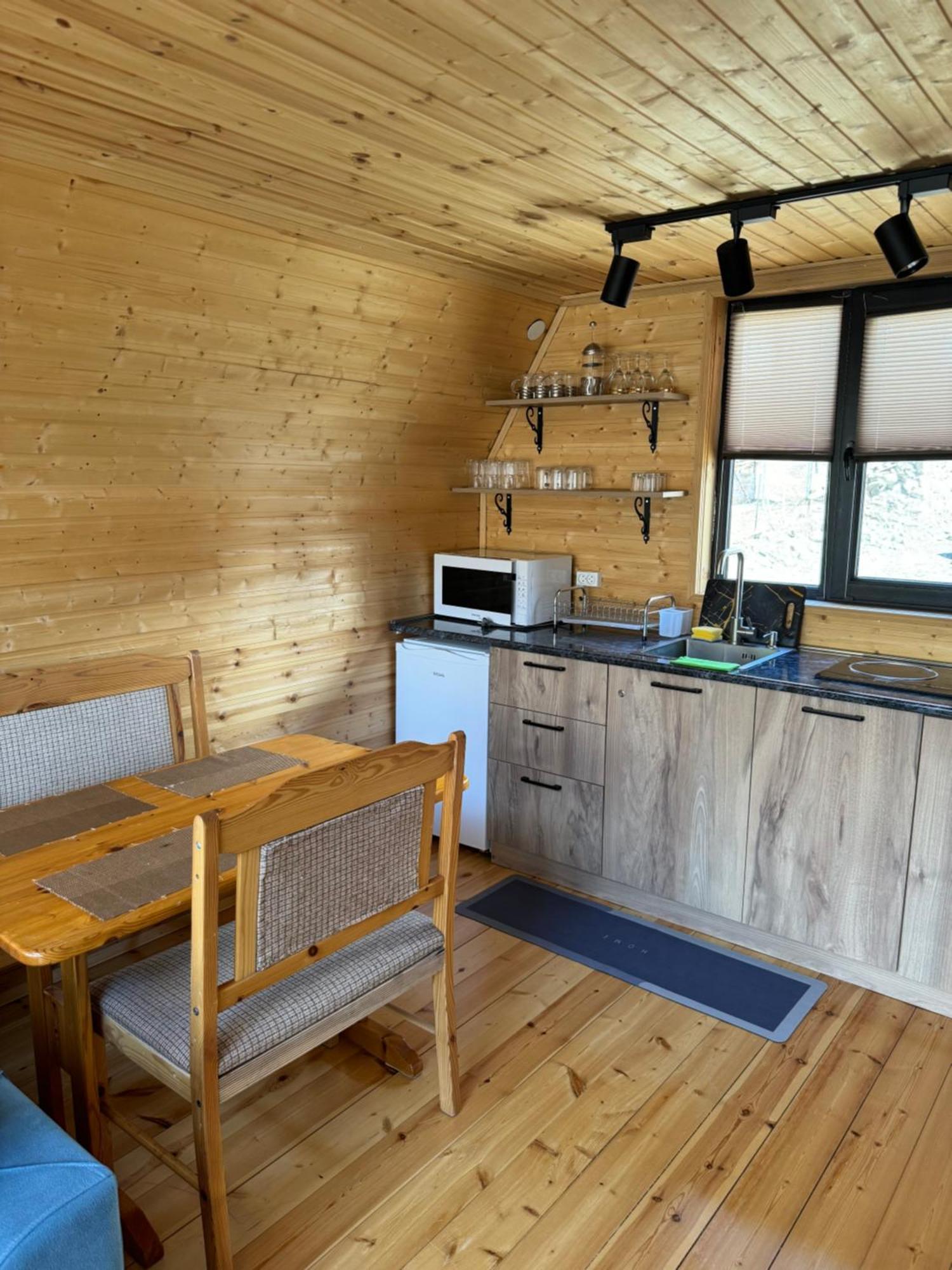 Qusha Cottage Kazbegi Esterno foto